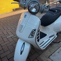 Piaggio Vespa 300 GTS - 2009