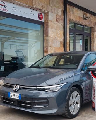 Volkswagen Golf VIII 2.0 tdi Style 150cv dsg