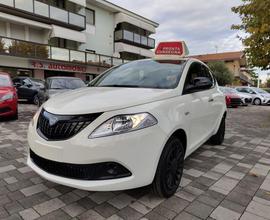 LANCIA Ypsilon 1.0 70cv 5 porte Hybrid Silver #R