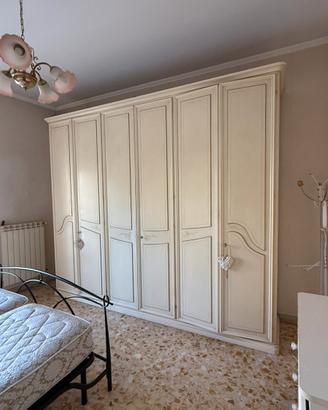 Armadio stile classico