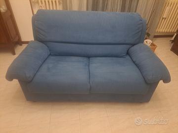 divano  2 posti in alcantara