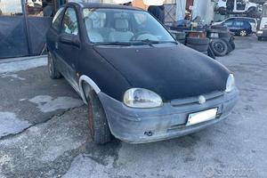 Ricambi Opel Corsa 1.2 benz 45cv del 1995