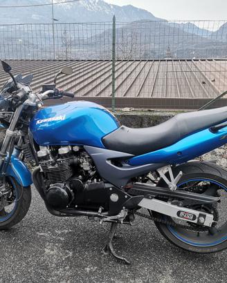 Kawasaki zr7