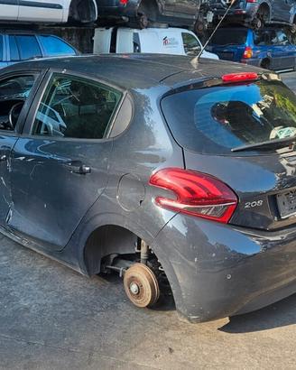 PEUGEOT 208 2017 SOLO PER RICAMBI
