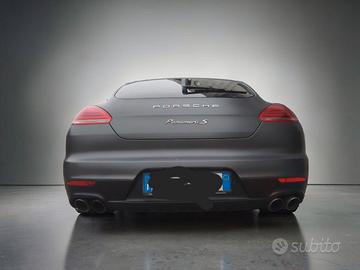 Panamera 2.9 E-Hybrid sport turismo da 420cv