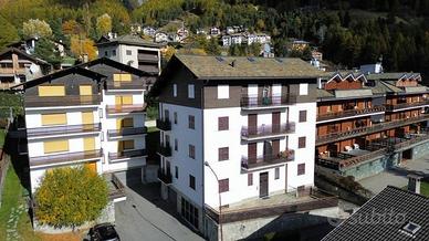 Appartamento di 108 m² con 4 locali e box auto a B