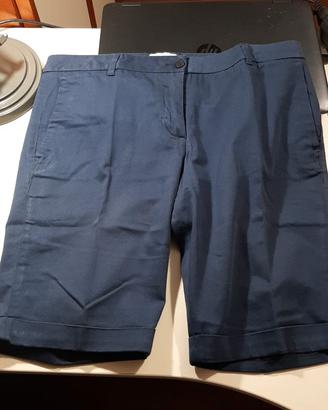 Bermuda donna