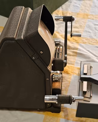Moviola Fermovill  anni 60 e giuntatrice 
