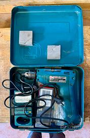 Avvitatore a batteria Makita 6012D