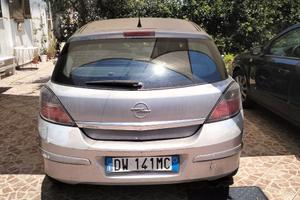 OPEL ASTRA CON IMPIANTO GPL