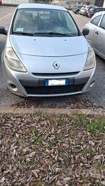 CLIO VAN