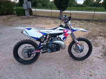 yz  250