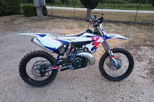 yz  250