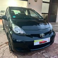 TOYOTA AYGO 1.0 68CV 2012 EURO 5 TOTAL BLACK