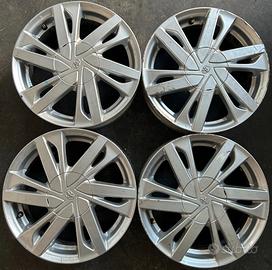 4 cerchi lega aygo 107 c1 r15 lt3054