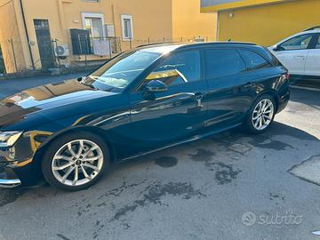 Audi A4 40 2.0 tdi mhev quattro
