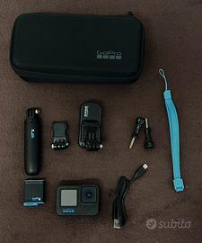 Gopro hero 10 + batteria + accessori