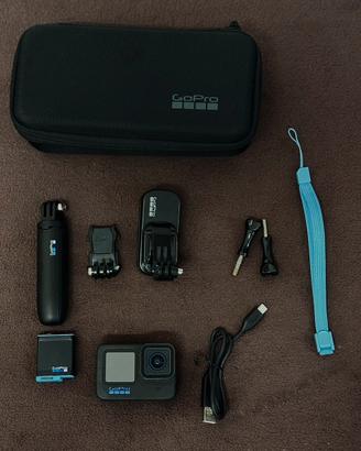 Gopro hero 10 + batteria + accessori