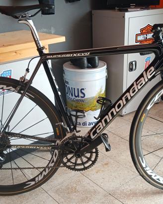 Cannondale super six evo