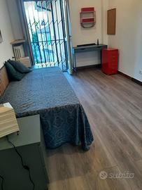 Camera con balcone a Saronno