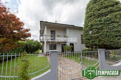 VILLA UNIFAMILIARE CON 2 APPARTAMENTI