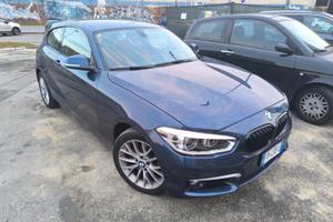 BMW serie 118d Advantage  cerchi 17" 3p