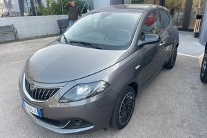 Lancia Ypsilon 1.0 FireFly 5 porte S&S Hybrid Gold