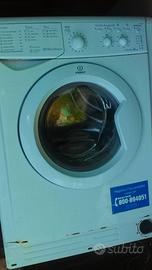 Lavatrici Indesit 6 kg e Candy AA+Eco