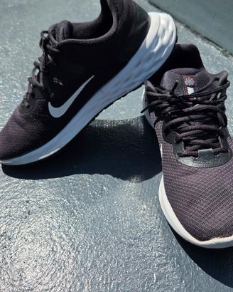 Scarpe Nike Revolution 6