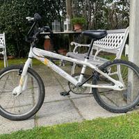 Bicicletta BMX 