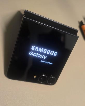 Samsung Galaxy Z Flip7 512GB Jet Black
