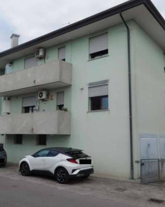 Immobile in asta di 100 m² con box auto a Musile d