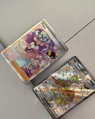carte pokemon 1 allenatore e una carta gioco