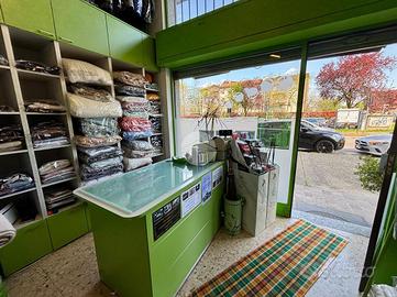 NEGOZIO A MONZA