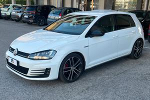 VOLKSWAGEN GOLF GTD