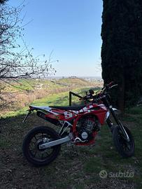 Swm 125 SM R 4T del 2017.