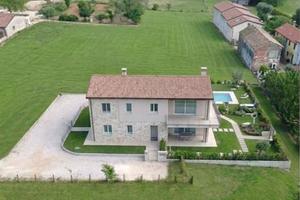 Terreno di 850 m² a Borso del Grappa