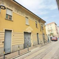 CASA SEMINDIPENDENTE A DESIO