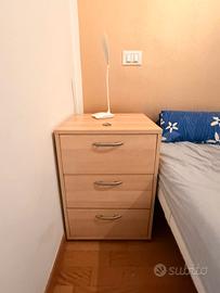 Comodino 3 cassetti 