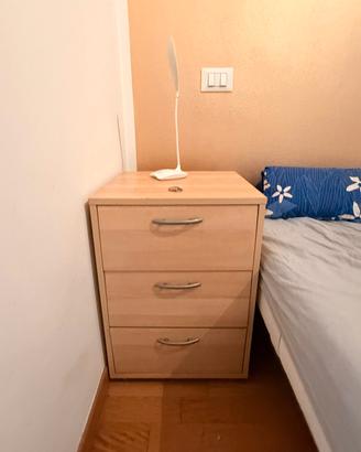 Comodino 3 cassetti 