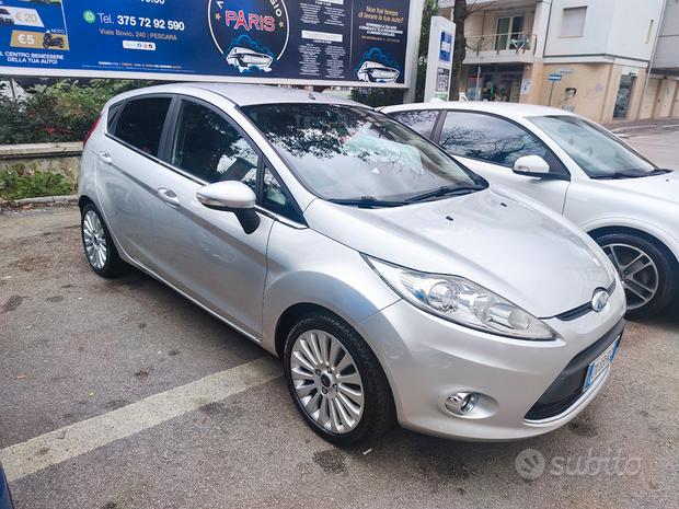FORD Fiesta 5ª serie - 2009