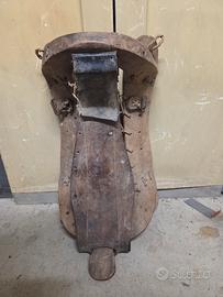 Antico arcione per scafarda 