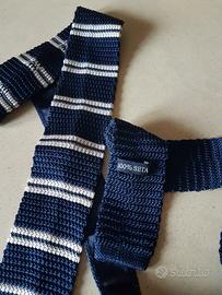 Cravattino in maglia di seta Gutteridge