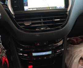 PEUGEOT 208 - 2016 allure full optional