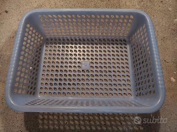 Cestino in plastica azzurro 44x34x11