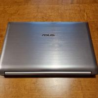 ASUS Portatile + Alimentatore
