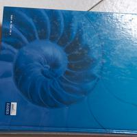 libro universitario di chimica