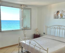 Casa vacanza fronte mare 10m Lung.re 181. 2 Avola