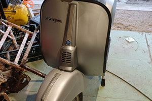 Vespa 50 Special Restaurata