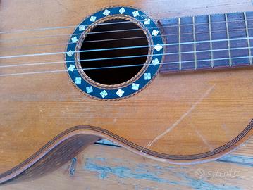 Chitarra antica 